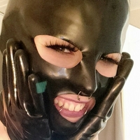 alinealatex Nude