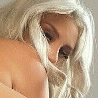 Antonia Rot Nude