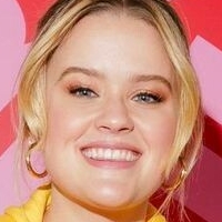 Ava Phillippe Nude