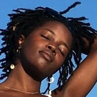 Clara Moneke Nude