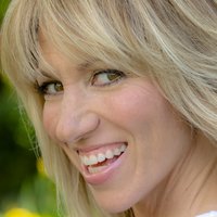 Debbie Gibson Nude