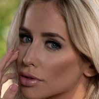 Ellie Paige Nude