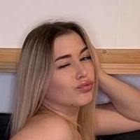 helena.huskyy Nude