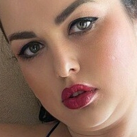 Jula Pidzhara Nude