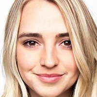 Katelyn Tarver Nude