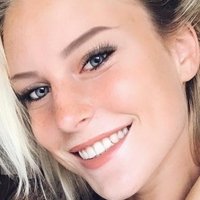 Kim Laura Hnizdo Nude