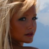 Kristen Hinton Nude