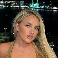 LAURA GOLD Nude