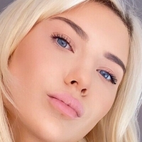 Luna London Nude