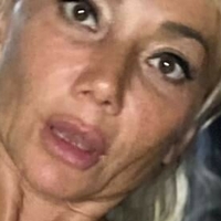 Mommy Di Nude