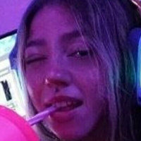 mousatt Nude