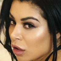 oliviaberzinc Nude
