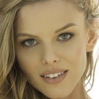 Scarlett Burke Nude