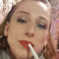 smokingmom Nude