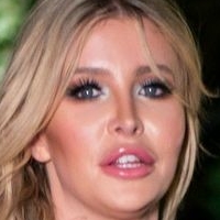 Sophia Hutchins Nude