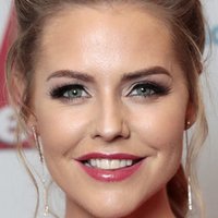 Stephanie Waring Nude