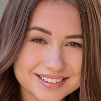 Taylor Sands Nude