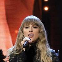 Taylor Swift Nude