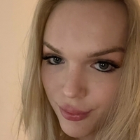 tslunaa Nude