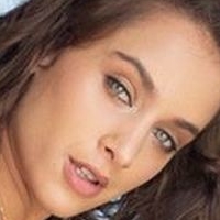 Uma Jolie Nude