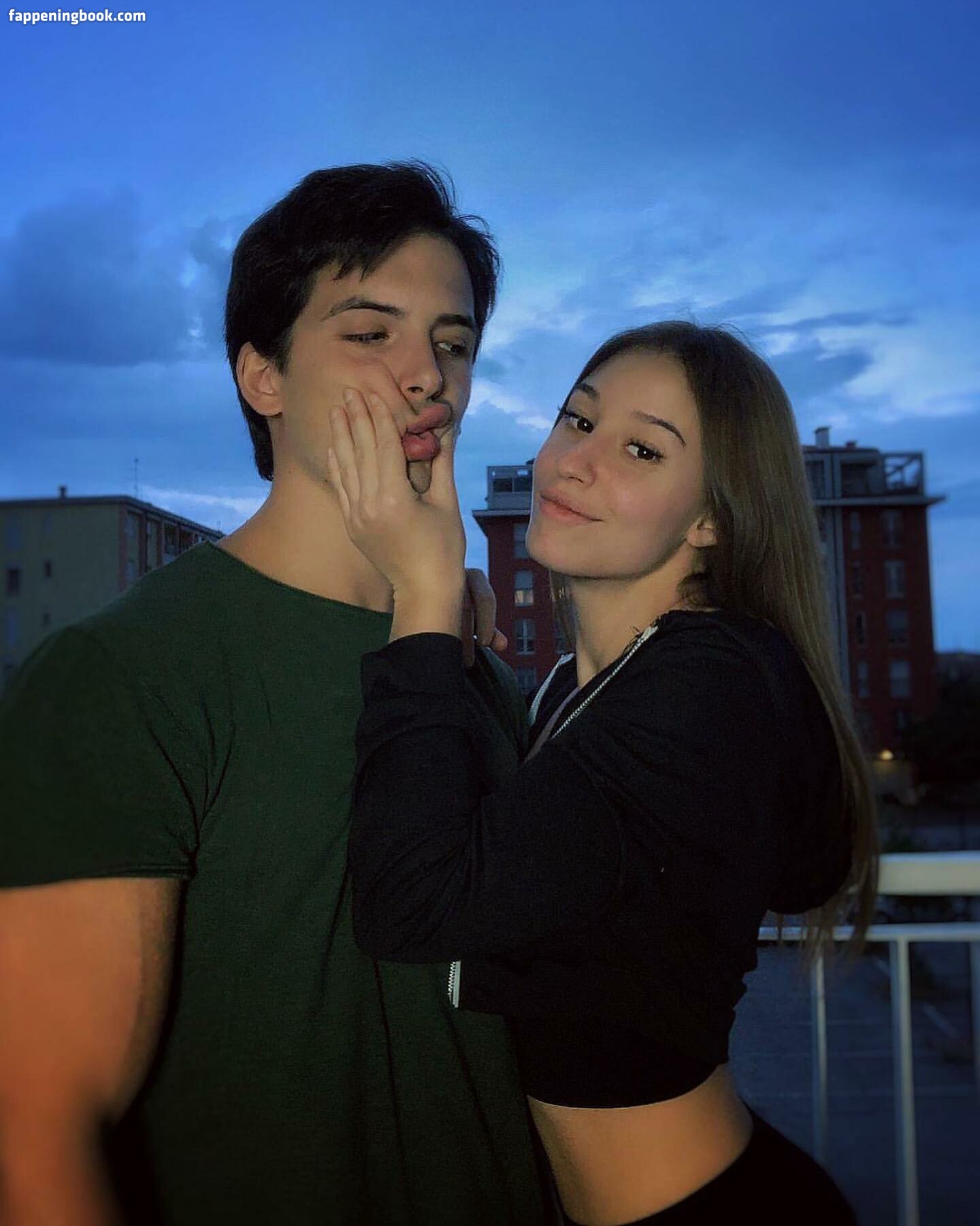 GiuliaMoon / Moonchild_777 / moonchild_77 Nude, OnlyFans Leaks