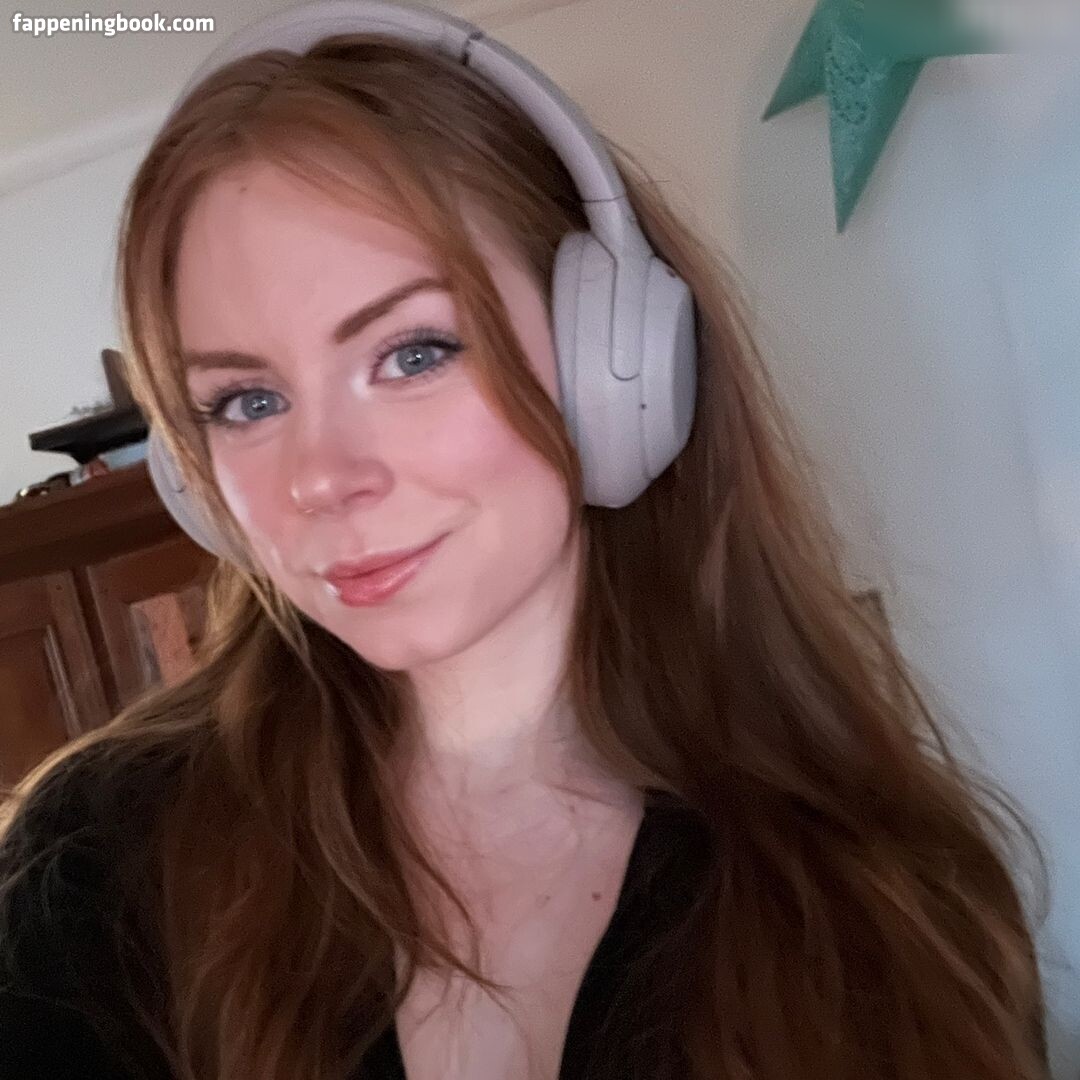 maxcantdanceee Nude, OnlyFans Leaks, Fappening - FappeningBook