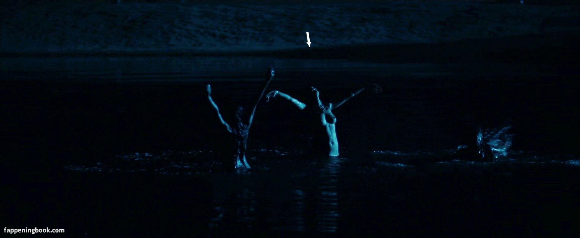 Surveen Chawla Nude, OnlyFans Leaks, Fappening - FappeningBook